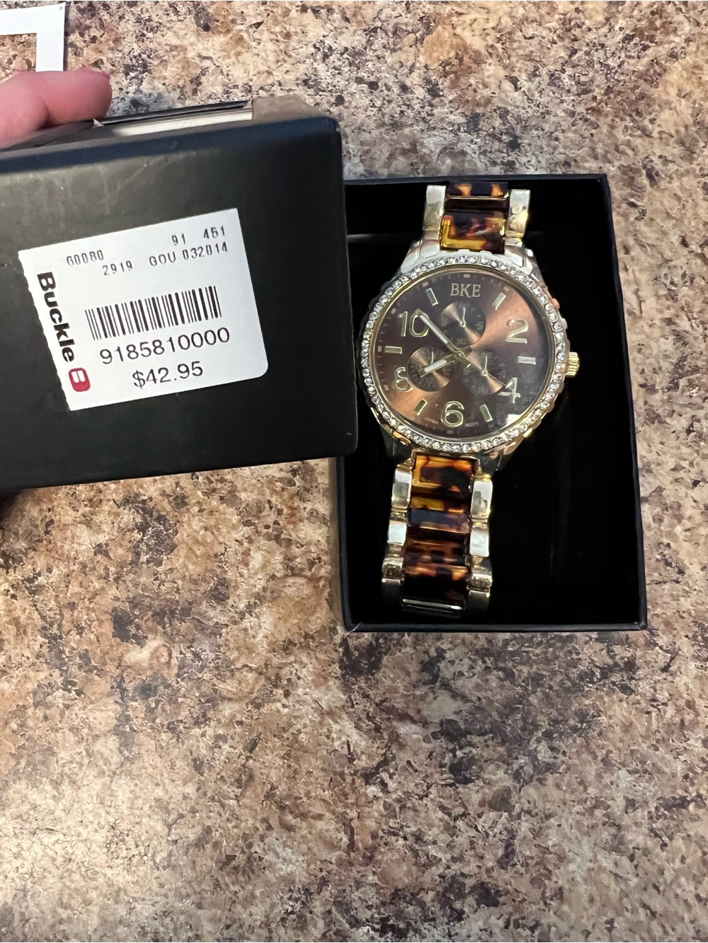 BKE Gold-Tone Watch with Tortoiseshell Links needs new battery